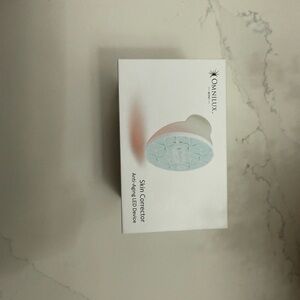 Omnilux White Skin Corrector Anti-Aging LED Device